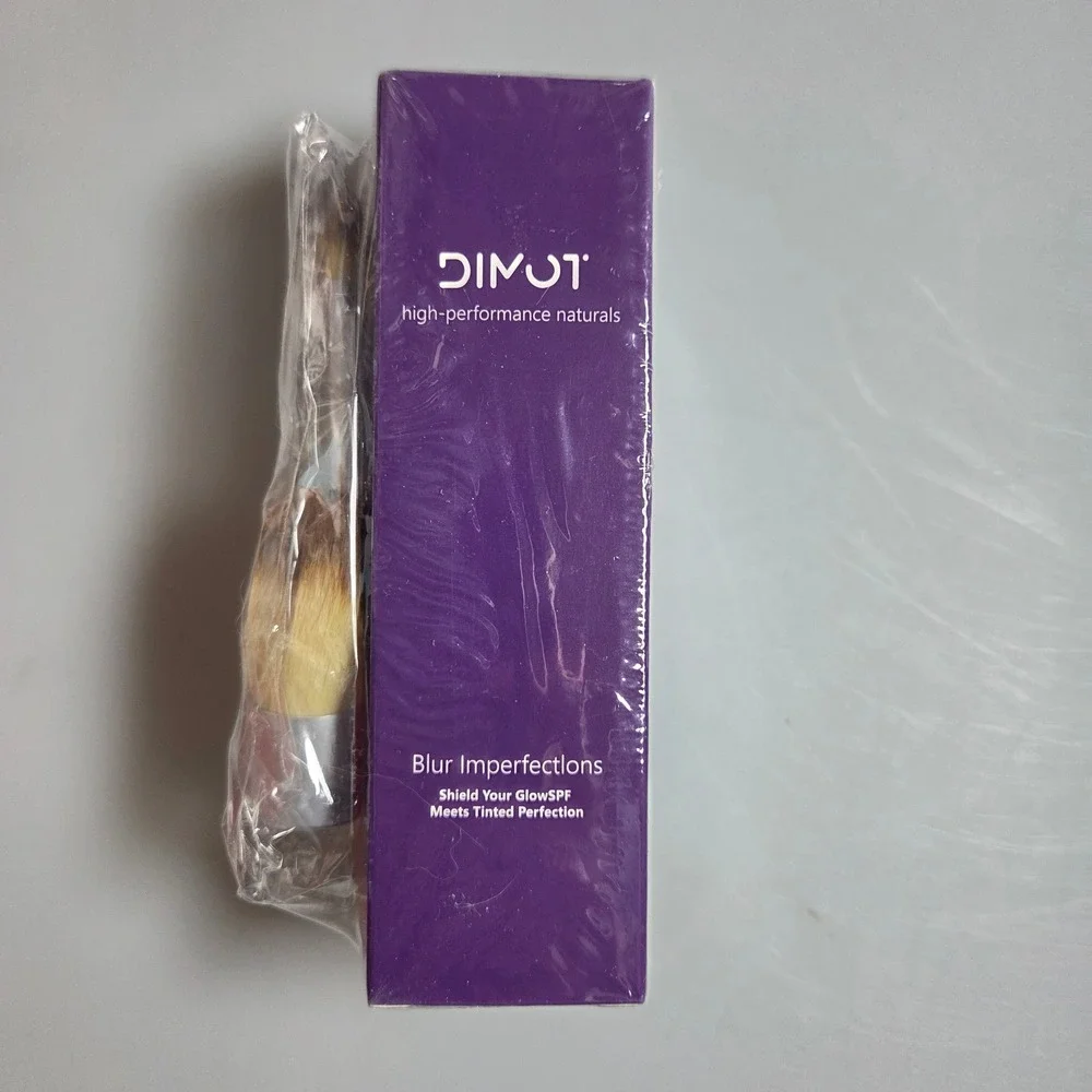 Dimot High-Performance Naturals Blur Imperfections Tinted SPF with Brush Set NEW